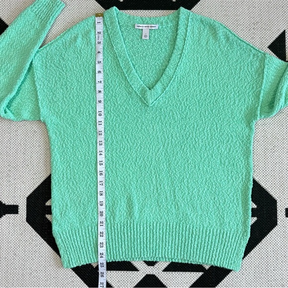 Autumn Cashmere Oversize V Reversed Seams Knit Sweater in Mint Green Small - Picture 3 of 12